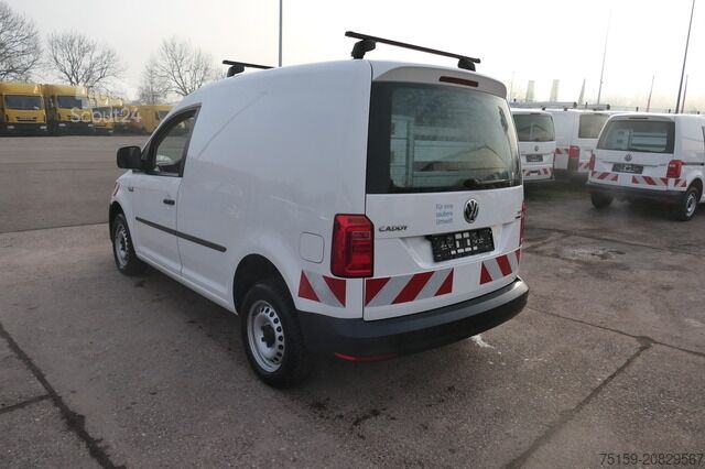 Slēgtais furgons Volkswagen Caddy 2.0 TDI 4Motion 2-Sitzer Klima Tempomat Werkstatteinbauten COC Rückfahrkamera
