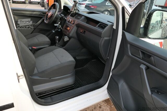 Slēgtais furgons Volkswagen Caddy 2.0 TDI 4Motion 2-Sitzer Klima Tempomat Werkstatteinbauten COC Rückfahrkamera