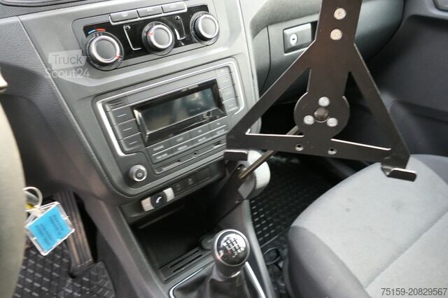 Slēgtais furgons Volkswagen Caddy 2.0 TDI 4Motion 2-Sitzer Klima Tempomat Werkstatteinbauten COC Rückfahrkamera