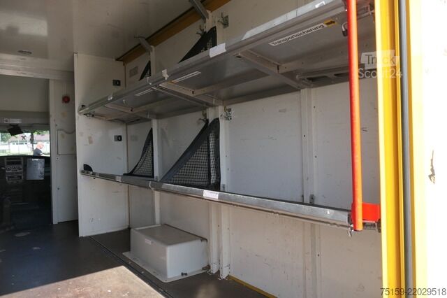 Vrachtwagen met bakwagen iveco Daily 35 S11 C30C AUTOMATIK KAMERA Regale LUFT DURCHGANG EURO-5 CoC