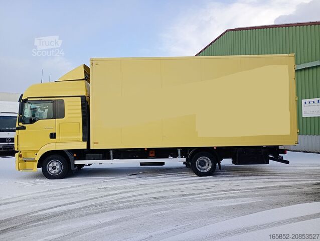 Kutu tipi kasa MAN Koffer 8.220 TGL Euro 6 2X Schlafplatz AHK