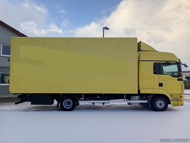 Kutu tipi kasa MAN Koffer 8.220 TGL Euro 6 2X Schlafplatz AHK