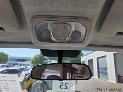 Caravana semiintegrada Bürstner Lyseo TD 594 Harmony Line