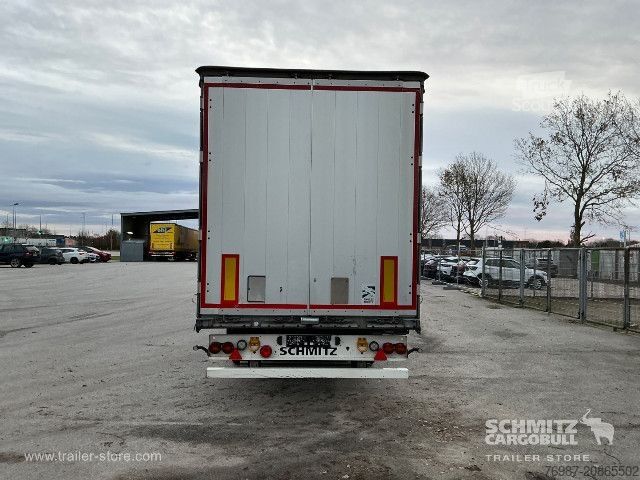 Open semitrailer with tarp Schmitz Cargobull Curtainsider Standard Faltwandtür rechts