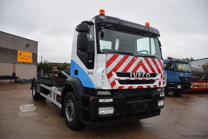 Système de bras à crochet Iveco Stralis 330