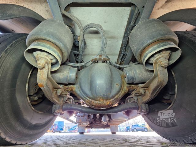 Kjølelastebil MERCEDES-BENZ Axor 1826 / Ldbw/Triple Verdampfer/ Carrier