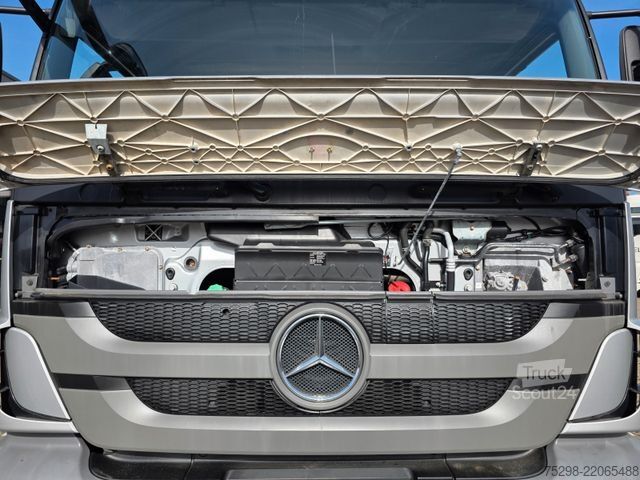 Kjølelastebil MERCEDES-BENZ Axor 1826 / Ldbw/Triple Verdampfer/ Carrier