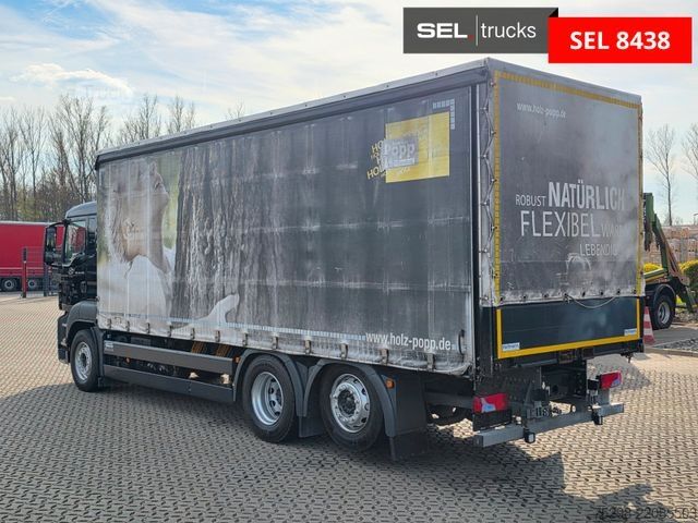 Camión plataforma con toldo MAN TGS 26.420 6x2-4 BL / Intarder / Lenk-Liftachse