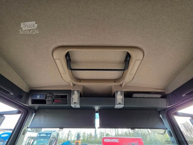Camión plataforma con toldo MAN TGS 26.420 6x2-4 BL / Intarder / Lenk-Liftachse