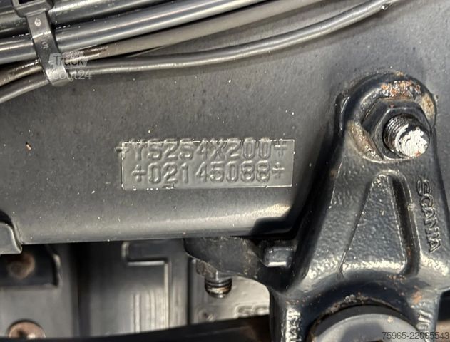Trattore stradale standard SCANIA S650 V8 NGS KING RETARDER FULL OPTIONS 2X TANKS
