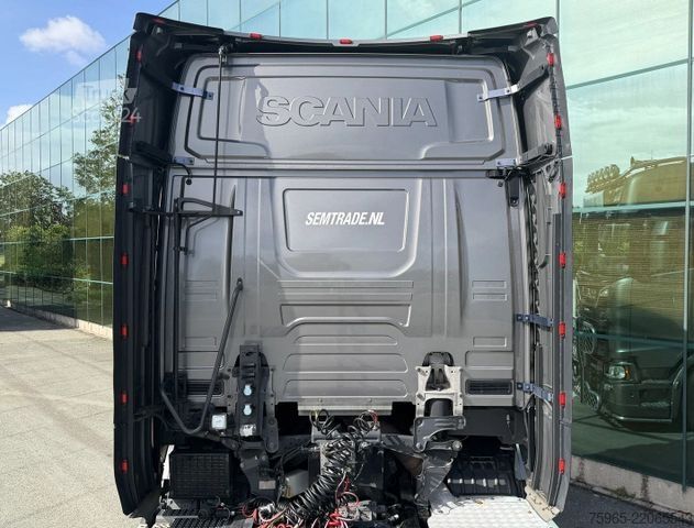Trattore stradale standard SCANIA S650 V8 NGS KING RETARDER FULL OPTIONS 2X TANKS