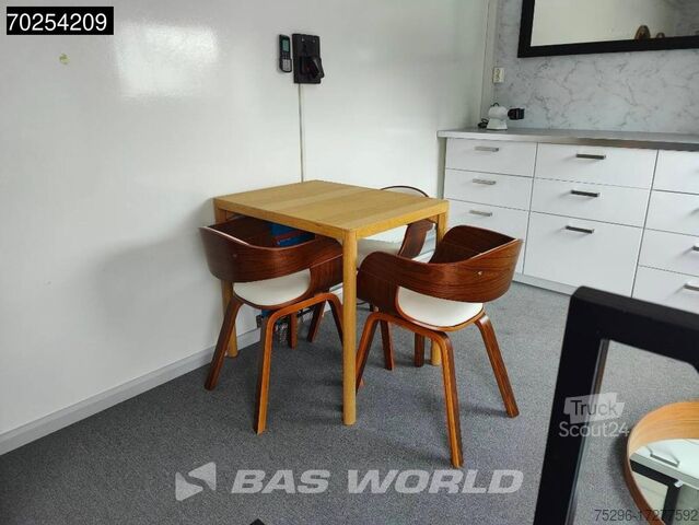 Kovček Volvo FL 250 4X2 Like NEW! Exhibition truck EURO 6