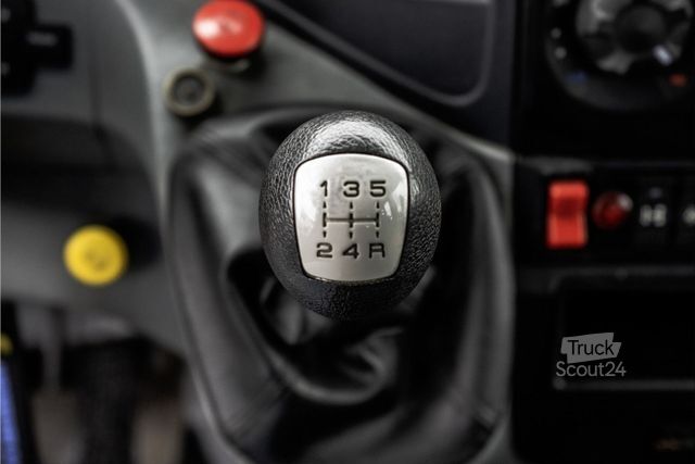 Tovornjak s montažno dvigalko IVECO Daily 35C12 D 345 | Palfinger PK 1800 | DC | 6-Z