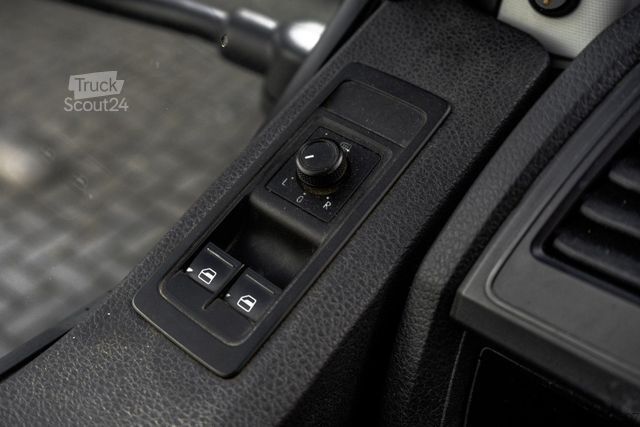 Vyklápacia dodávka VOLKSWAGEN Transporter T5 2.0 TDI | L2H1 | Kipper | 6-Zits