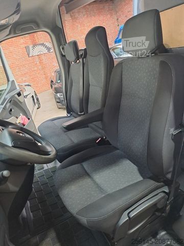 Microbuz OPEL Movano DoKa 6Sitze 3,5 AHK NaviKlimaTüvServicNeu