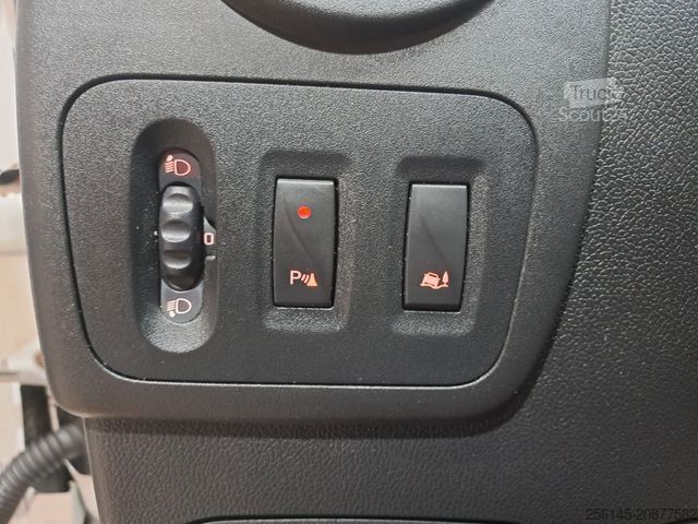 Microbuz OPEL Movano DoKa 6Sitze 3,5 AHK NaviKlimaTüvServicNeu