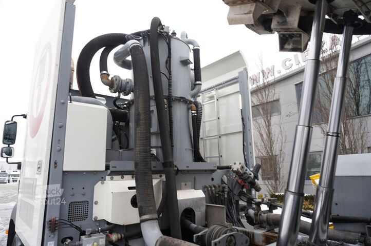 Abwasserreiniger MAN TGM 26.340 E6 / RIVARD sewage cleaner 11