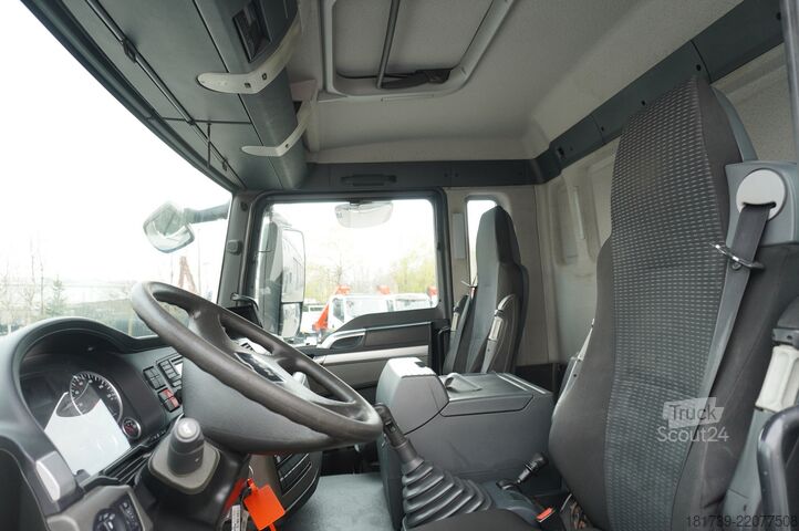 Güllefass MAN TGS 26.360 E6 / RIVARD sewage cleaner