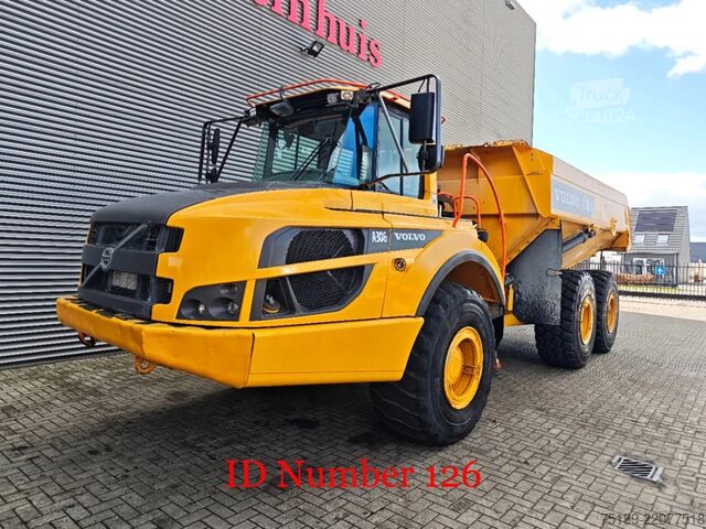 Camión volquete Volvo A30G 6x6