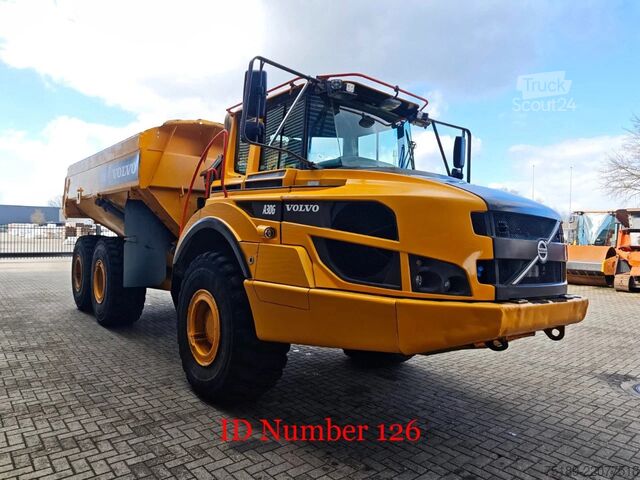 Camión volquete Volvo A30G 6x6