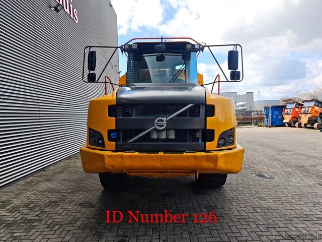Camión volquete Volvo A30G 6x6