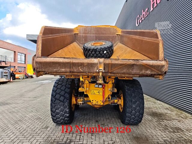 Camión volquete Volvo A30G 6x6