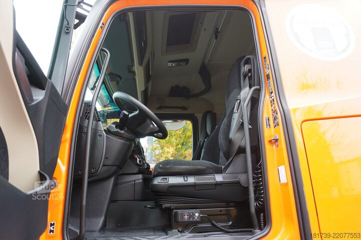 Brezents Mercedes-Benz Actros 2545 6×2 MP5 / FULL ADR / Curtain