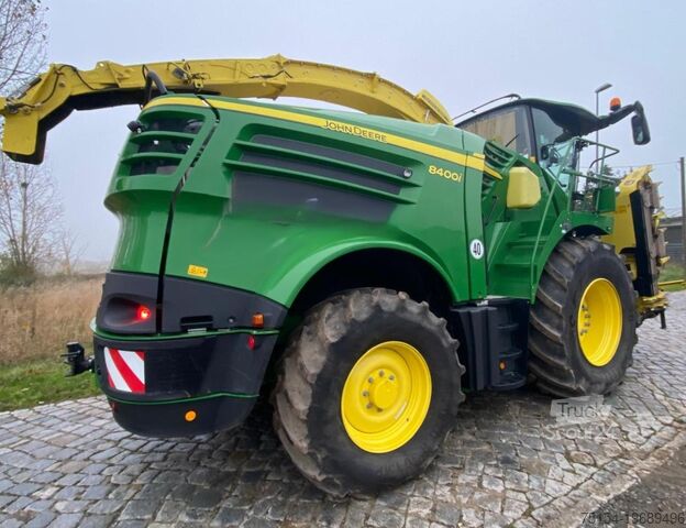 Trituradora John Deere 8400i