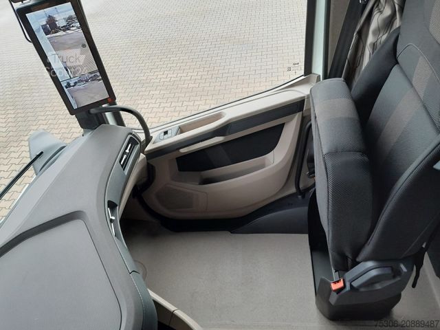 Standardowy ciągnik siodłowy DAF XG 480 FT