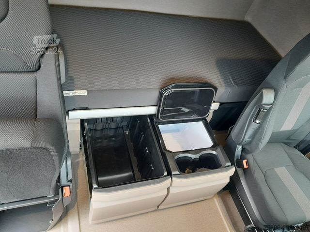 Standardowy ciągnik siodłowy DAF XG 480 FT