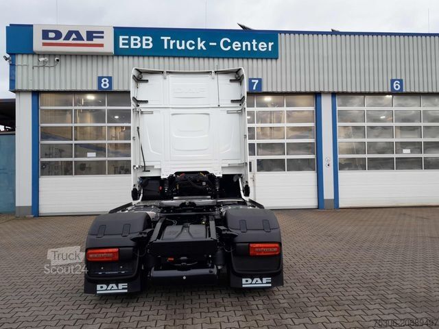 Standardowy ciągnik siodłowy DAF XG+ 480 FT