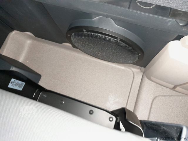 Standardowy ciągnik siodłowy DAF XG+ 480 FT