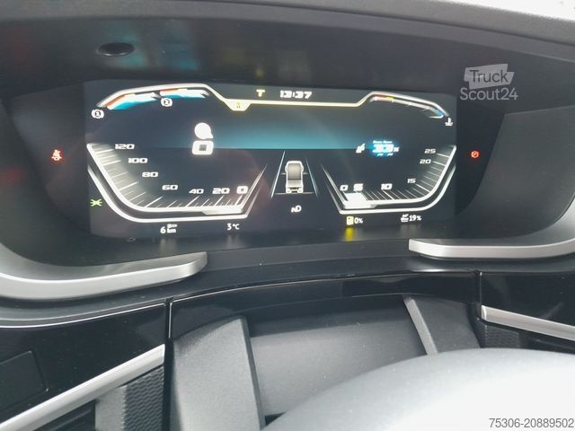 Standardowy ciągnik siodłowy DAF XG 480 FT