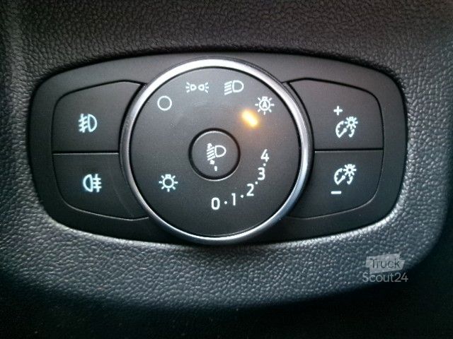 Panel van FORD Transit Courier Trend DoKa 1.5L WiPa GRA Kam