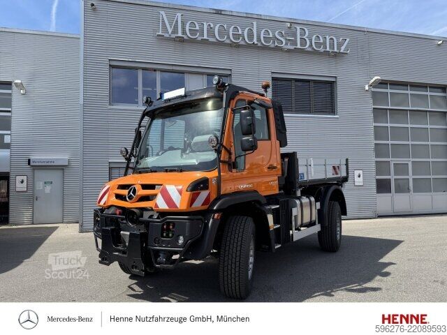 Zemědělský stroj Mercedes-Benz Unimog U535 HZL 4-Rad-Lenkung