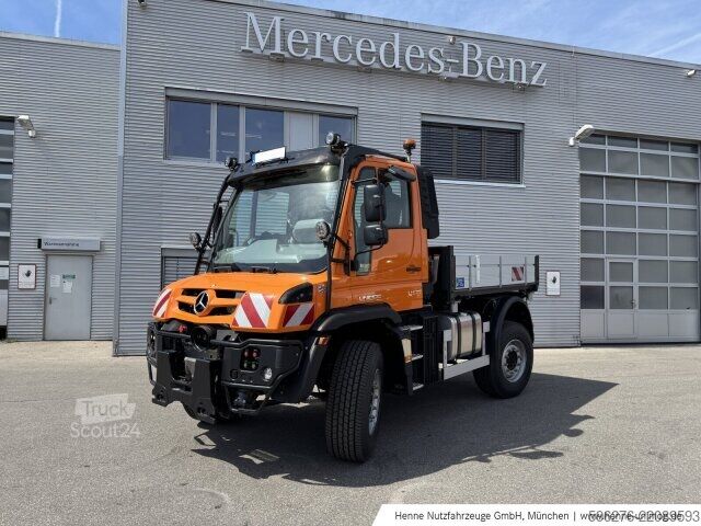 Zemědělský stroj Mercedes-Benz Unimog U535 HZL 4-Rad-Lenkung