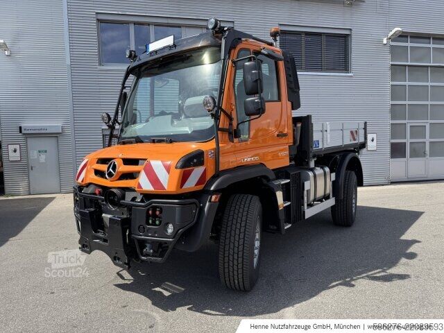 Zemědělský stroj Mercedes-Benz Unimog U535 HZL 4-Rad-Lenkung