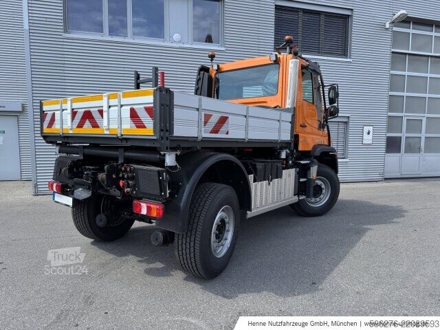 Zemědělský stroj Mercedes-Benz Unimog U535 HZL 4-Rad-Lenkung