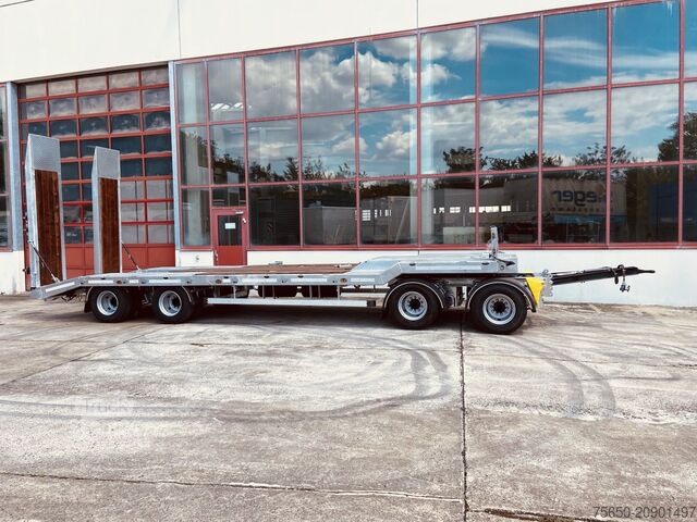 Low loader trailer Möslein T 4 VB F 4 Achs Tieflader- Anhänger, Neufahrzeug