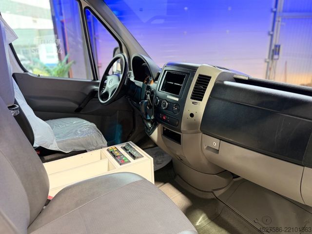 Vatrogasno vozilo MERCEDES-BENZ Sprinter II 313 CDI*L1/H2*RTW*KTW*KRANKENWAGEN*