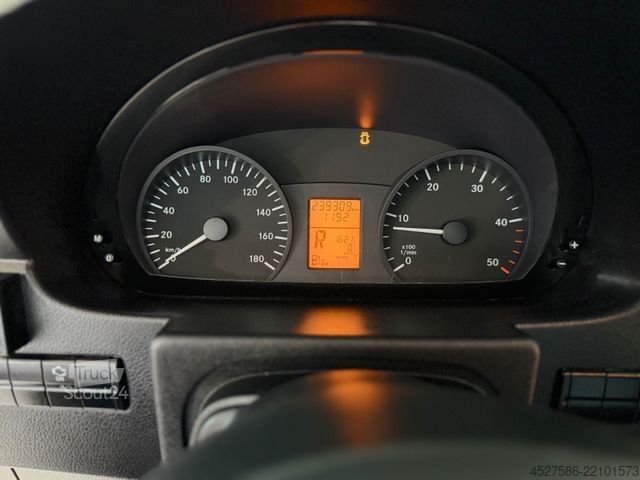 شاحنة إطفاء MERCEDES-BENZ Sprinter II Kasten 316 CDI*RTW*KTW*KRANKENWAGEN*
