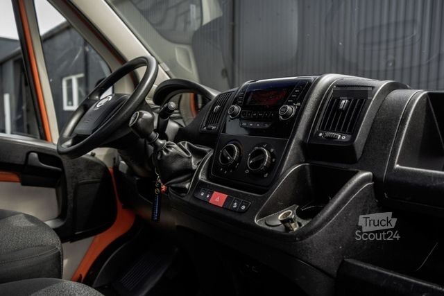 Furgão pick-up FIAT Ducato 2.3 Open laadbak met oprijplaat | 131PK |