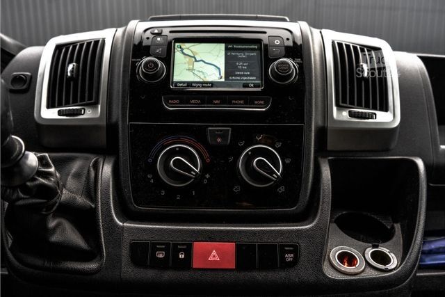 Furgão de teto alto FIAT Ducato 35 MultiJet | L2H2 | Camera | Navigatie |