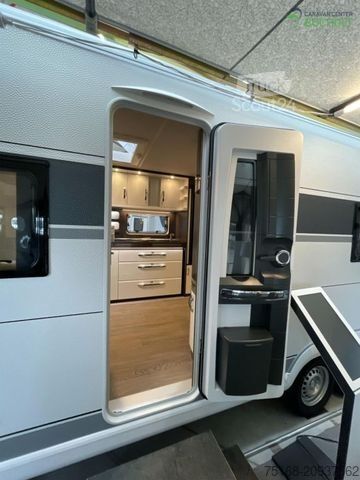 Husvagn HOBBY Prestige 720 UKFe Abverkauf / 2500 kg