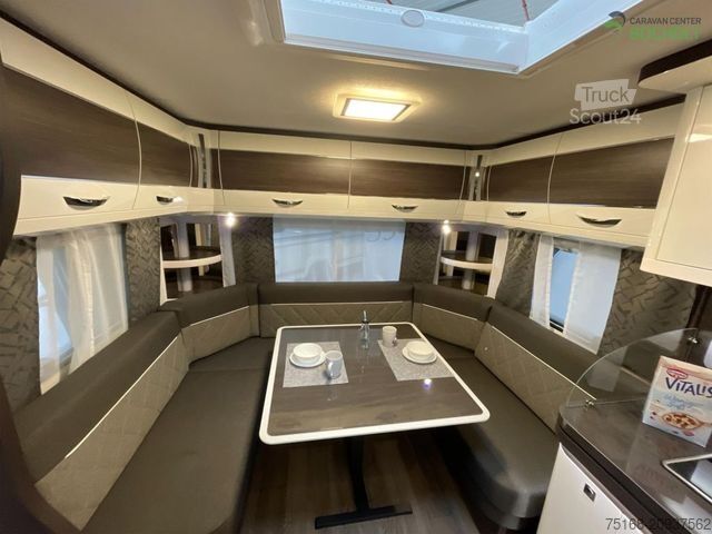 Husvagn HOBBY Prestige 720 UKFe Abverkauf / 2500 kg