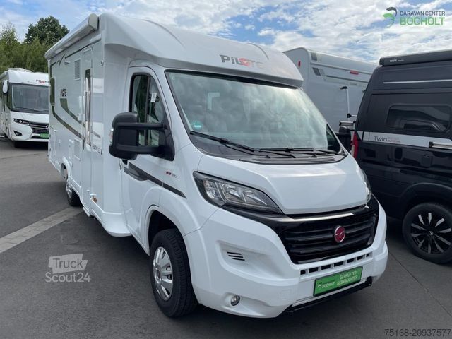 Polointegrovaný obytný vůz PILOTE Pacific P700C Essentiel Solar / Markise / Navi /