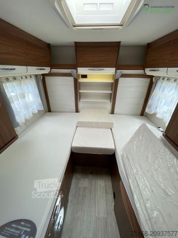 Polointegrovaný obytný vůz PILOTE Pacific P700C Essentiel Solar / Markise / Navi /