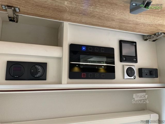 Autorulotă integrată FRANKIA M-Line I 7400 QD Vollausstattung / 5500 kg / 190