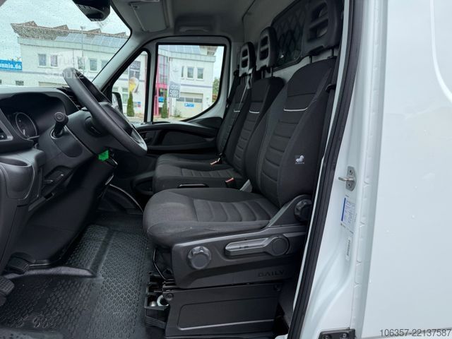 Furgoneta de caja alta IVECO Daily 35S16V Klima, PDC,Tacho, AHK, RD 3520mm