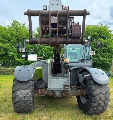 Teleskopiskais iekrāvējs CLAAS Scorpion 9055